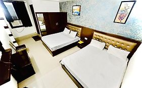 Blue Rose International, Family Hotel